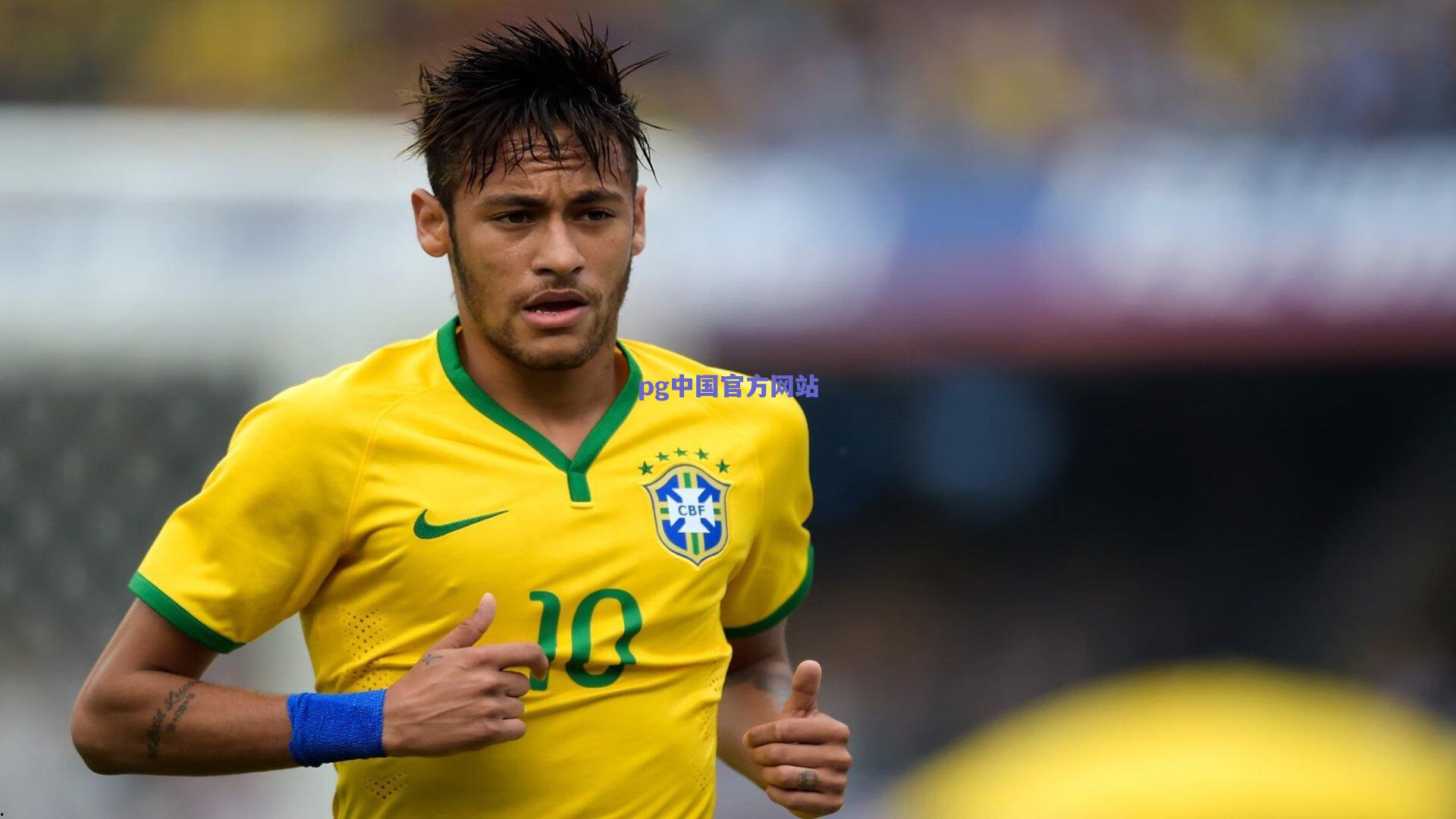 威廉姆斯致敬传奇引热议，从竖中指风波到模仿帕尔默庆祝，八年蜕变见证成长